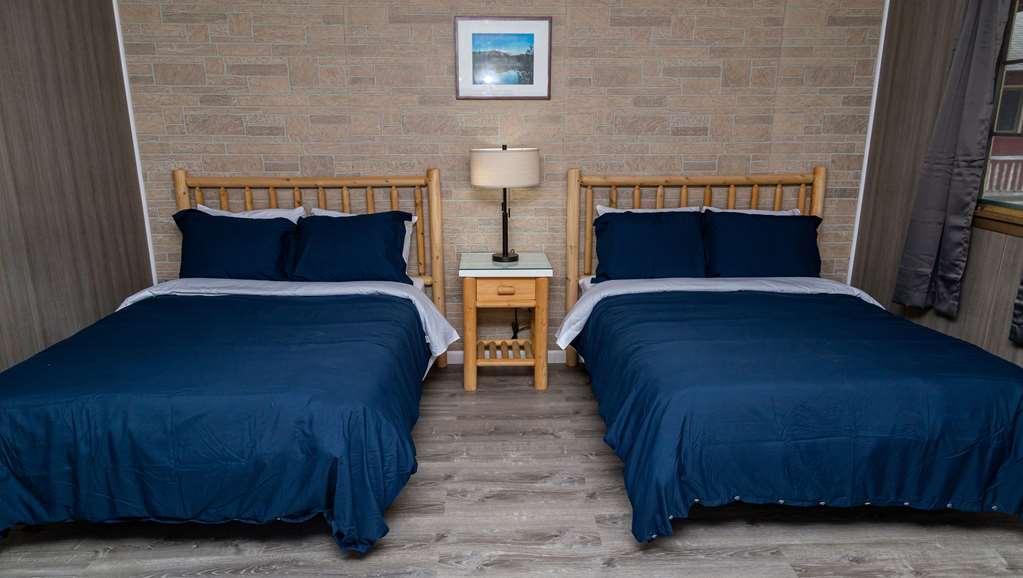 North Creek Lodge At Gore Mountain Bakers Mills Room photo