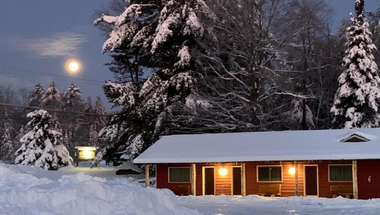 North Creek Lodge At Gore Mountain Bakers Mills Exterior photo